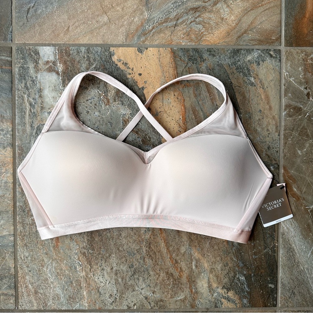Victoria's Secret Incredible Lightweight Max Sports Bra NWT Size 38DDD Pink - Picture 9 of 9